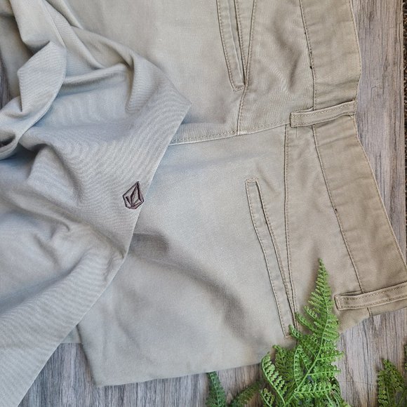 Boys Khaki Volcom Pants - Picture 11 of 11